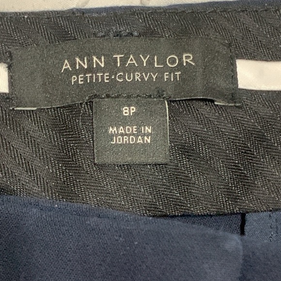 Women’s Ann Taylor Petite Curvy Fit Navy Pants Size 8P EUC - Picture 7 of 8